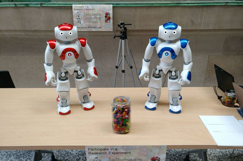 Какой робот покажи. Канадский робот. Роботы-помощники. Размножение роботов. Роботы с интеллектом.