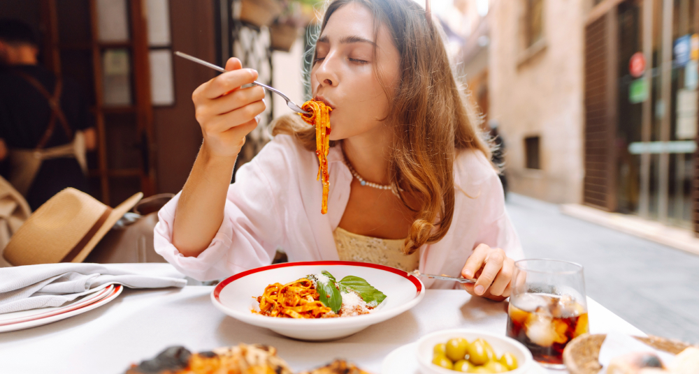 Нейробиологи выяснили, почему еда кажется вкуснее на голодный желудок