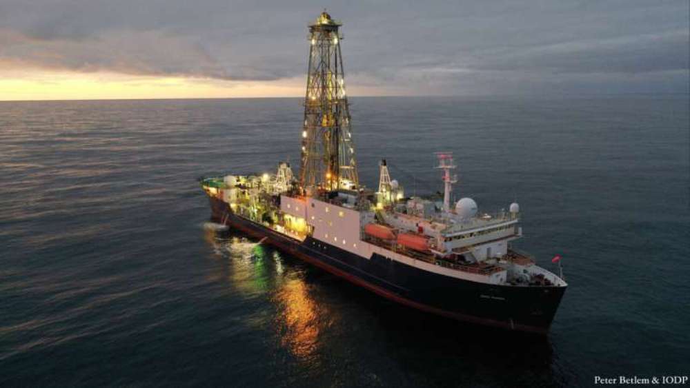 Как родился Атлантический океан: геологи поняли, что разорвало Пангею