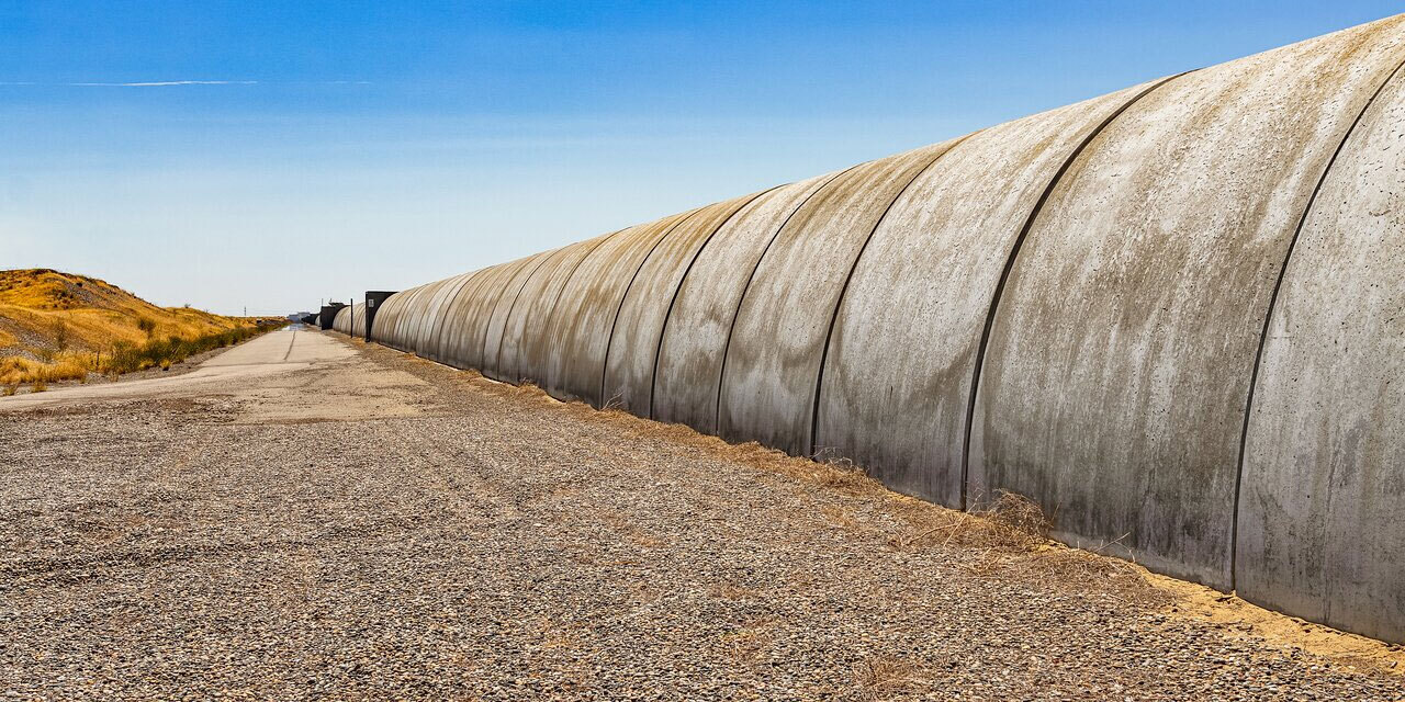 Эксперимент по управлению гравитационными волнами