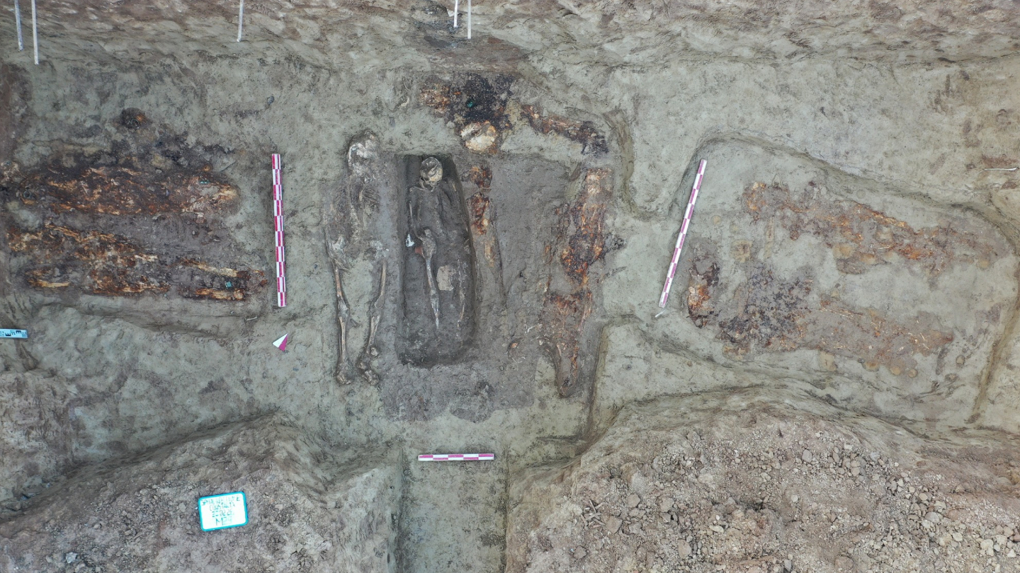 Некрополь Томиса