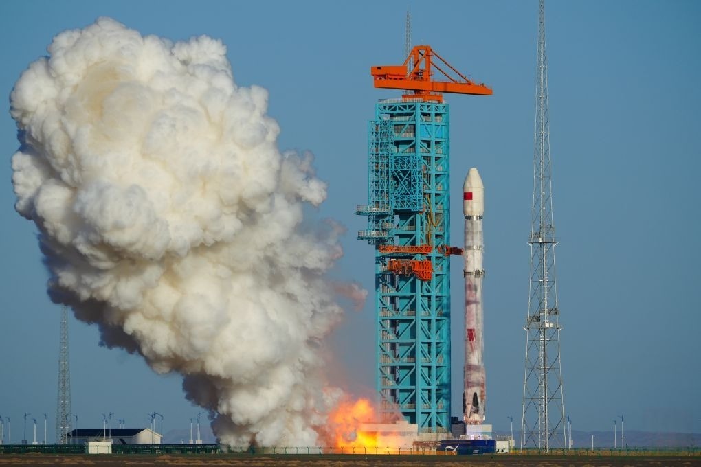 Китай впервые посадил многоразовую ракету Чжуцюэ-3 на сушу