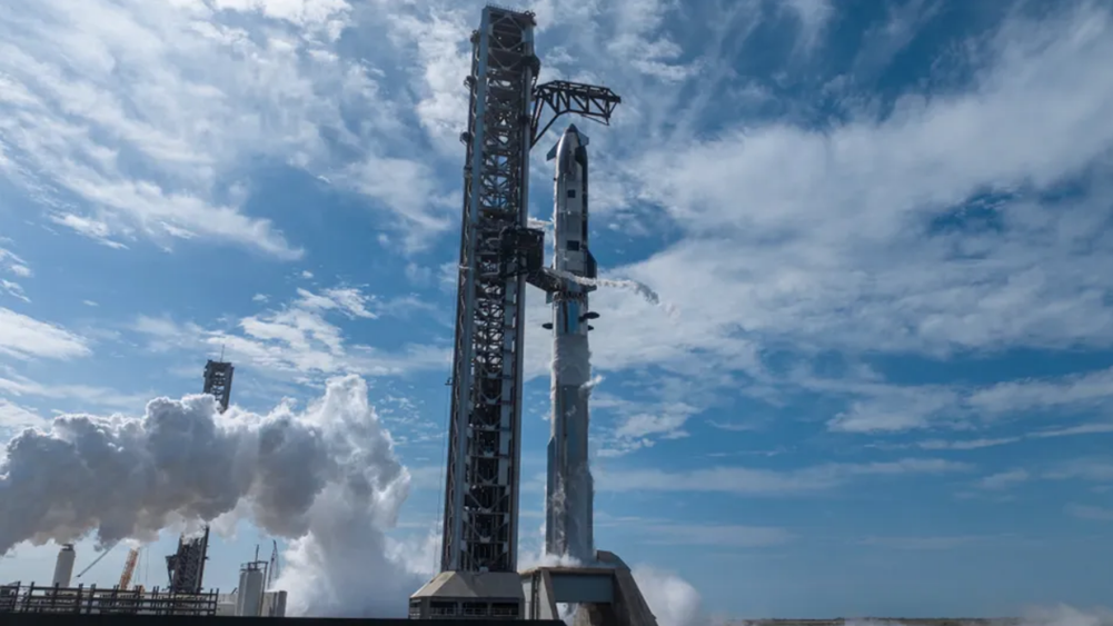 SpaceX запустит самую мощную ракету в истории