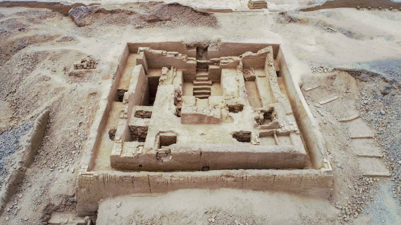 В Перу найдена 600-летняя богатая нетронутая гробница культуры чиму: видео