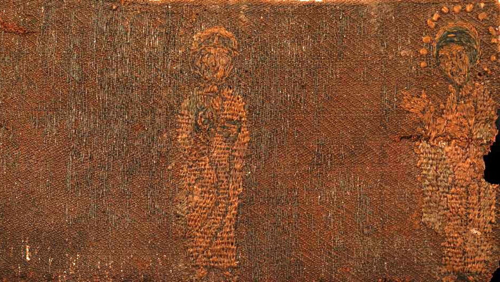 , Фрагмент вышивки из средневекового могильника под Муромом