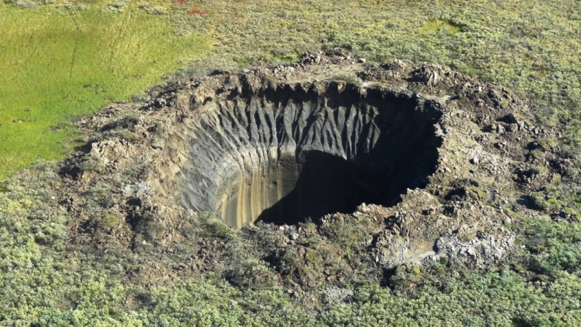 кратер на полуострове Ямал, Сибирь