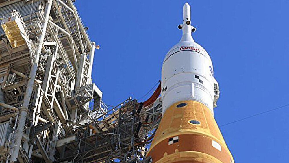 У лунной ракеты НАСА снова проблема — это ставит под угрозу запуск в марте