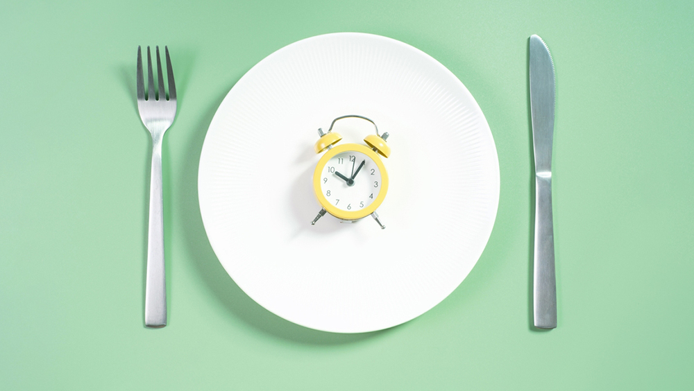 Новый обзор ставит под сомнение эффективность интервального голодания
