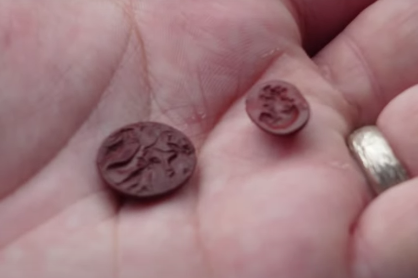 1800 -летняя римская инталия