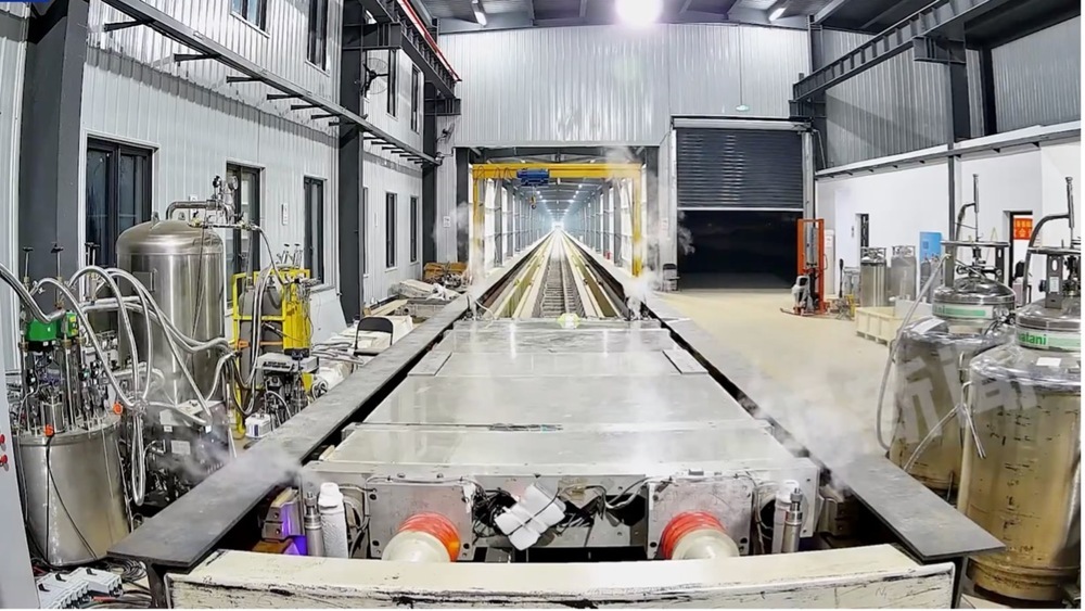 Китайские электромагнитные сани преодолели звуковой барьер