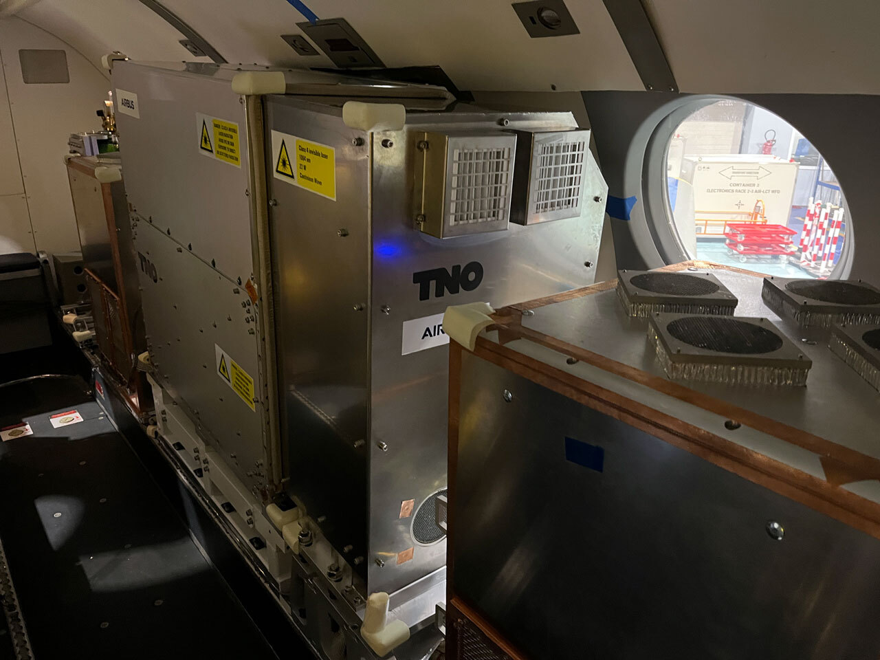 Впервые в истории самолет соединили со спутником лазером на гигабитных скоростях