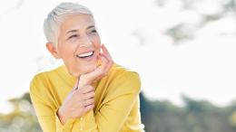 пожилая женщина, менопауза