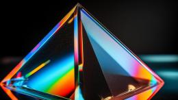 Живые кристаллы: физики открыли материал с необычными свойствами