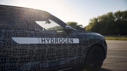 Создан автомобиль на водороде с заправкой за несколько минут и большим пробегом