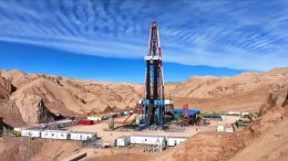 Китай извлек породы возрастом 500 млн лет с глубины 8080 метров в поисках нефти