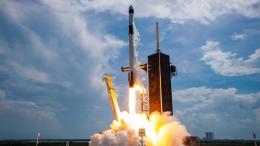 SpaceX запустила три ракеты менее чем за 13 часов
