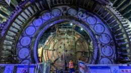 Смычка тоннелей под Янцзы