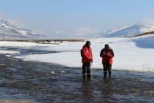 Игорь Василевич - Гидрологи во время измерения расхода на реке Васстак. / Hydrologists measuring flow on the Vasstak River.