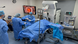 Робот успешно удалил катаракту у человека 