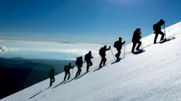 альпинисты, восхождение в горы