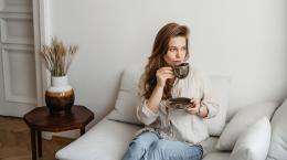 ве чашки кофе в день сохранят ясность ума до старости — проверили на медиках