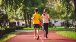 Физическая активность помогает мозгу справляться с детскими травмами