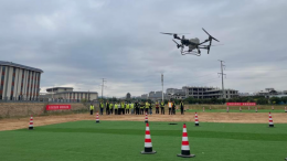 Китай испытал систему беспроводной зарядки дронов в полете