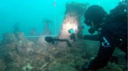 Дайверы-археологи нашли древнюю стену